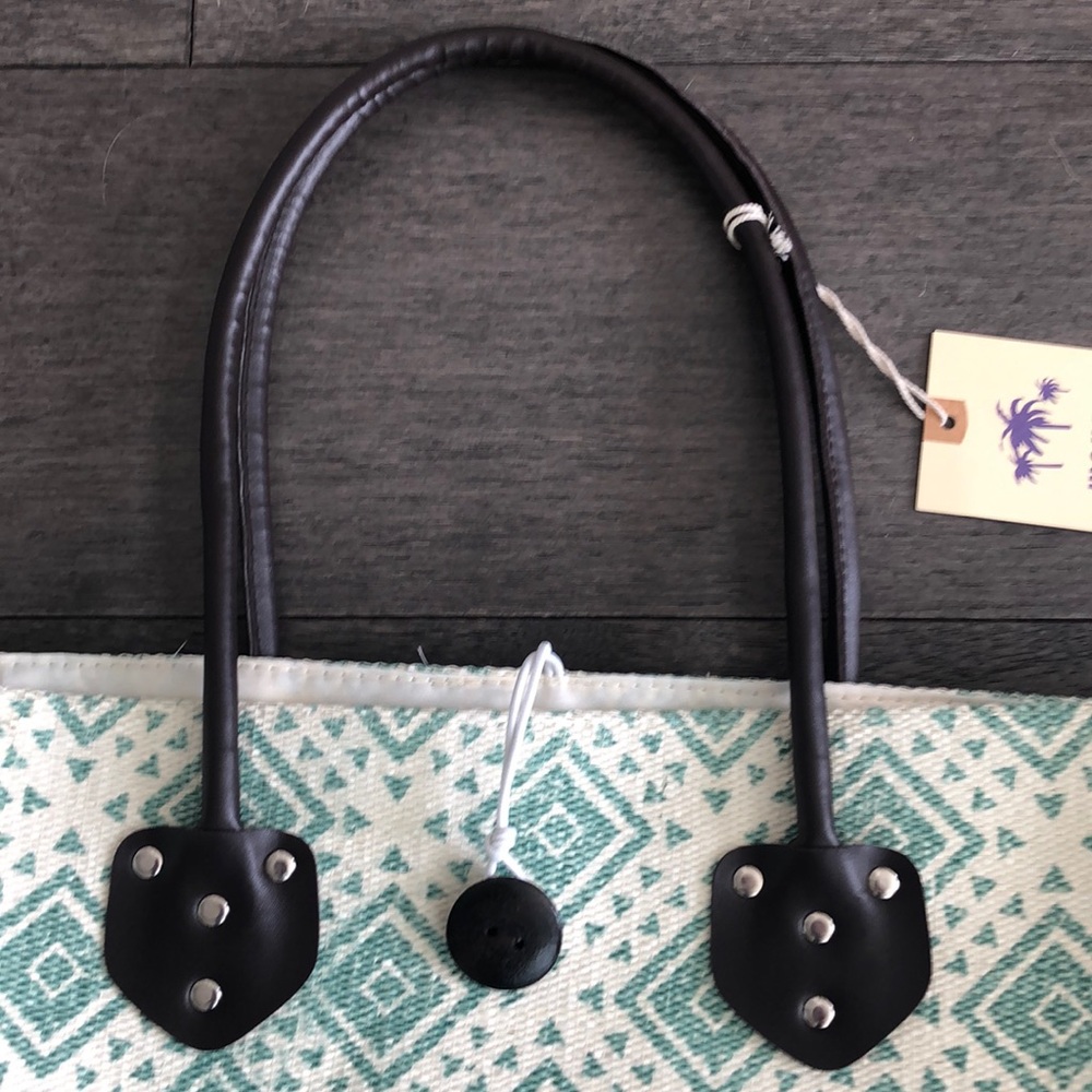 Blue Stars clothing Co. woven beach tote - Picture 3 of 5